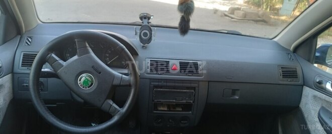 Skoda Fabia 2003, 235,682 km - 1.4 l - Bakı