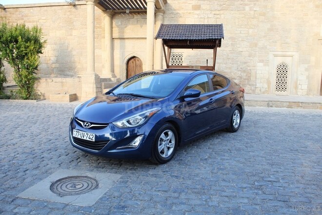 Hyundai Elantra 2015, 129,600 km - 1.8 l - Bakı