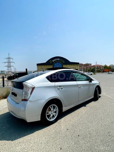 Toyota Prius-9