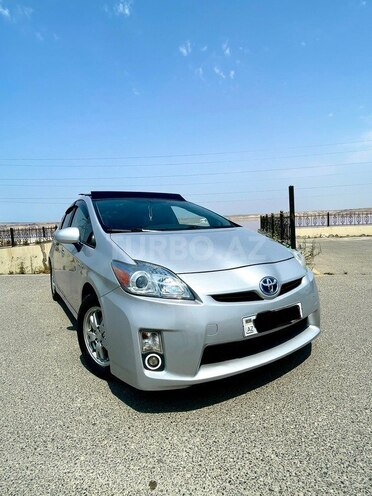 Toyota Prius-2