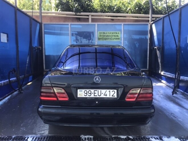 Mercedes E 220 d 2001, 388,291 km - 2.2 l - Bakı