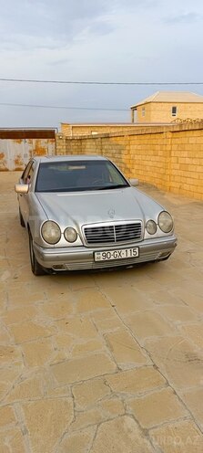 Mercedes E 240 1997, 482,059 km - 2.4 l - Bakı