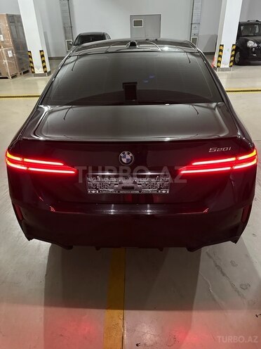 BMW 520-18