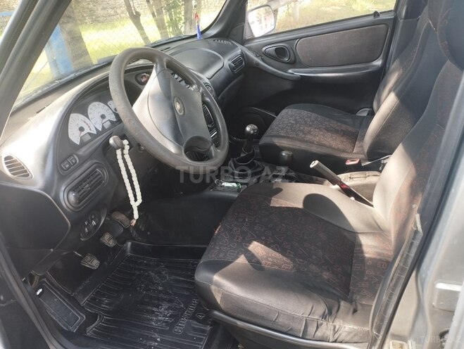 Chevrolet Niva 2006, 123,215 km - 1.7 л - Qazax