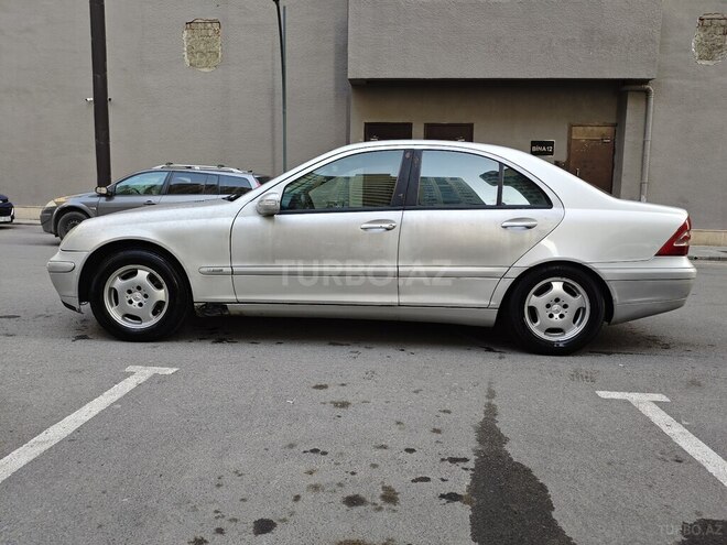 Mercedes C 180 2002, 421,318 km - 1.8 l - Bakı