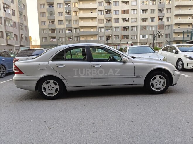 Mercedes C 180 2002, 421,318 km - 1.8 l - Bakı