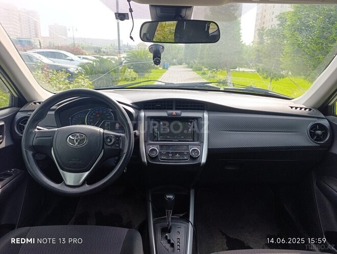 Toyota Corolla Fielder 2019, 150,000 km - 1.5 л - Bakı
