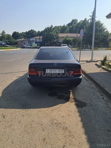 Mercedes E 220 d 1997, 800,000 km - 2.2 л - Lənkəran