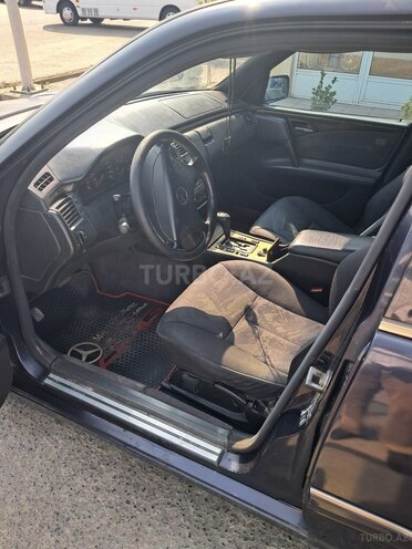 Mercedes E 220 d 1997, 800,000 km - 2.2 л - Lənkəran