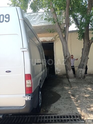 Ford Transit 2009, 551,430 km - 2.4 l - Salyan