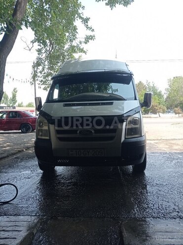 Ford Transit 2009, 551,430 km - 2.4 l - Salyan
