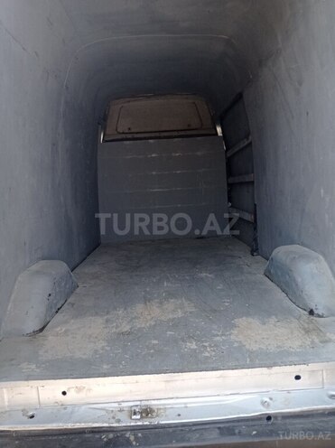 Ford Transit 2009, 551,430 km - 2.4 l - Salyan