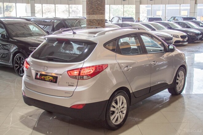 Hyundai ix35 2011, 198,000 km - 2.4 л - Bakı