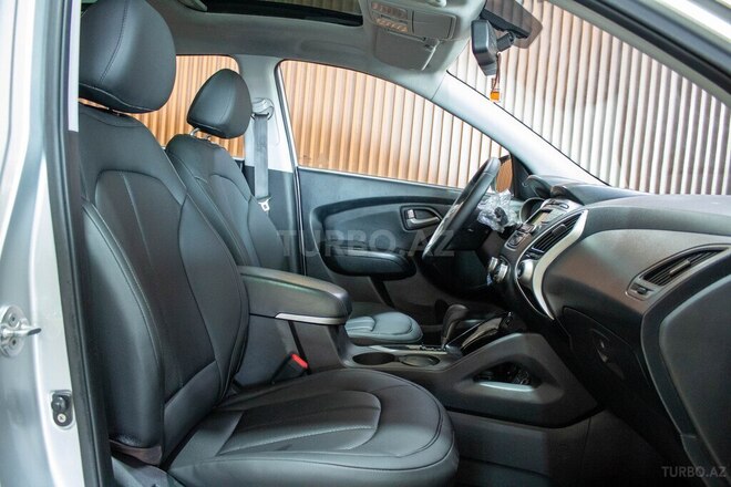 Hyundai ix35 2011, 198,000 km - 2.4 л - Bakı