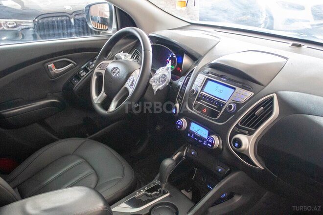 Hyundai ix35 2011, 198,000 km - 2.4 л - Bakı