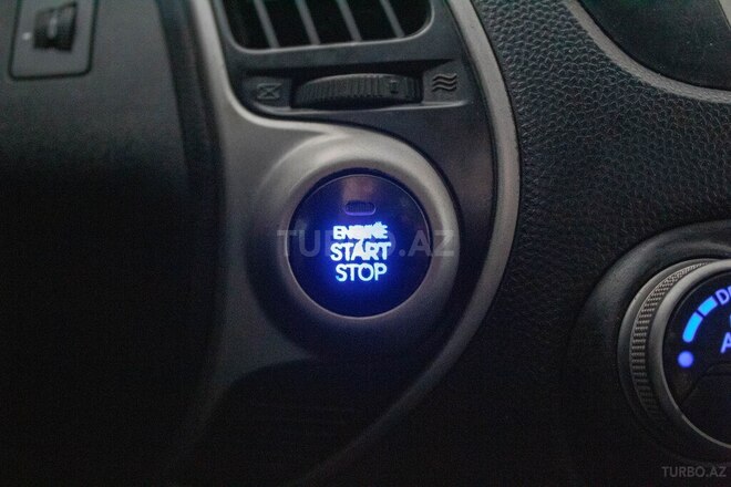Hyundai ix35 2011, 198,000 km - 2.4 л - Bakı