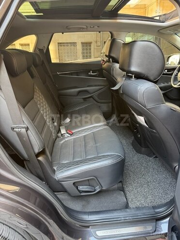 Kia Sorento-6