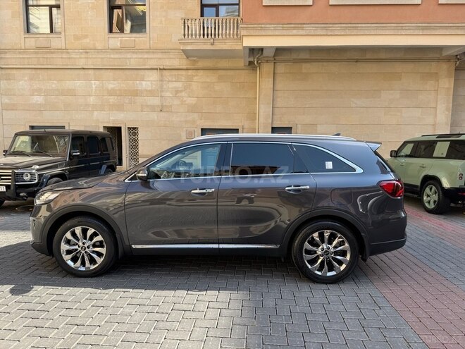 Kia Sorento-3