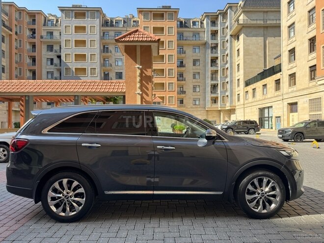 Kia Sorento-14
