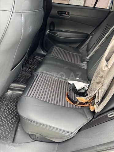 Toyota Corolla Cross 2024, 24,000 km - 2.0 л - Bakı