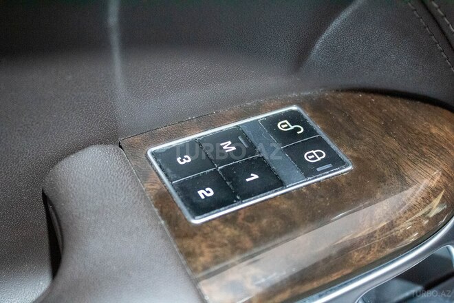 Land Rover Range Rover 2015, 100,000 km - 3.0 л - Bakı