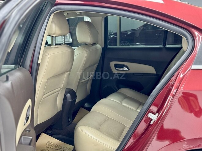 Chevrolet Cruze-22