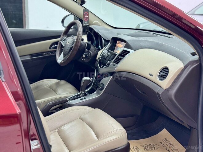 Chevrolet Cruze-19