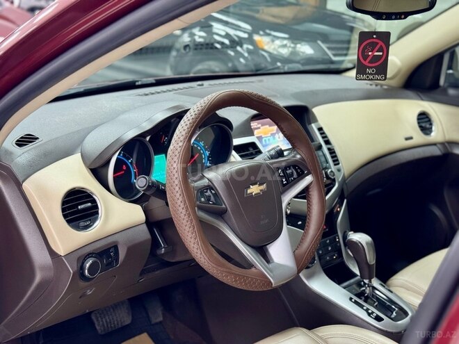 Chevrolet Cruze-16