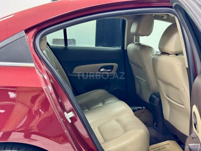 Chevrolet Cruze-23