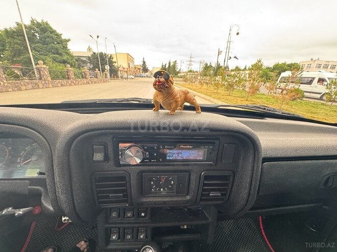 LADA (VAZ) Niva 2019, 103,000 km - 1.7 л - Quba