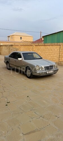 Mercedes E 240 1997, 482,059 km - 2.4 l - Bakı
