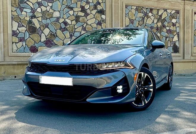 Kia K5-1
