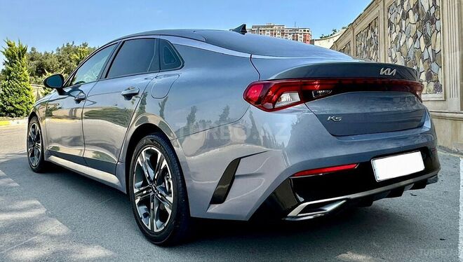 Kia K5-12