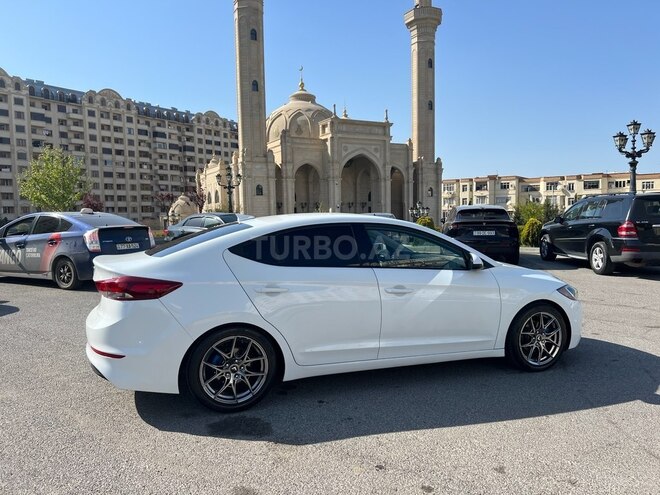 Hyundai Elantra 2017, 82,077 km - 2.0 l - Bakı