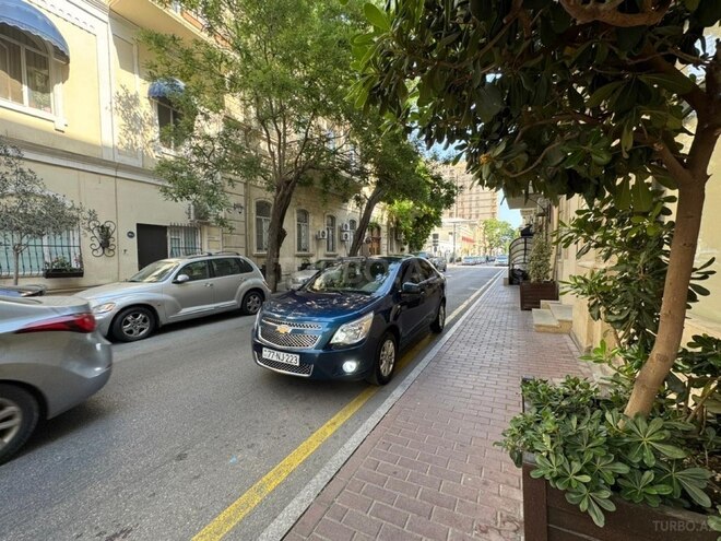 Chevrolet Cobalt-5