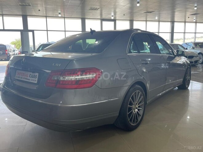Mercedes E 250-4
