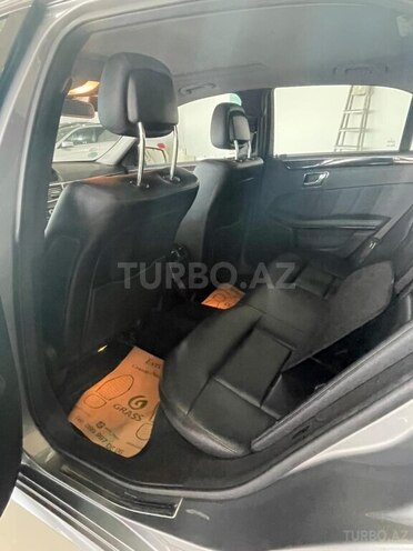 Mercedes E 250-6