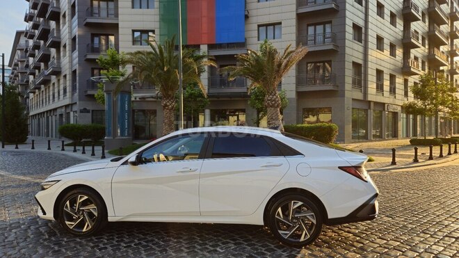 Hyundai Elantra 2024, 21,000 km - 1.6 l - Bakı