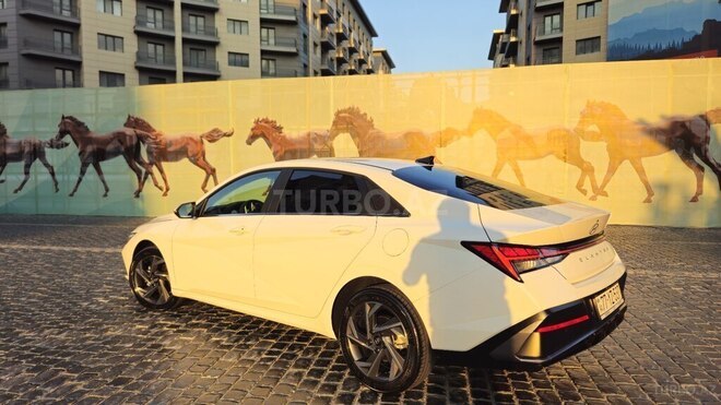 Hyundai Elantra 2024, 21,000 km - 1.6 l - Bakı