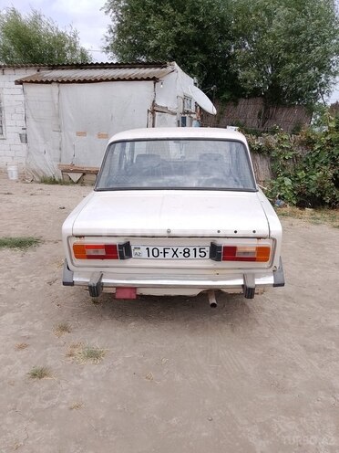 LADA (VAZ) 2106 1988, 85,000 km - 1.6 l - Salyan