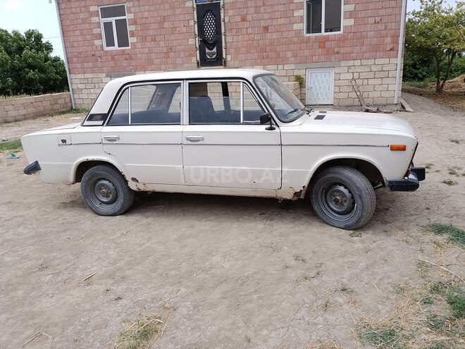 LADA (VAZ) 2106 1988, 85,000 km - 1.6 l - Salyan