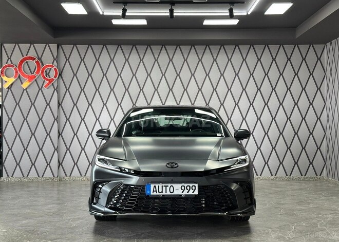 Toyota Camry-1