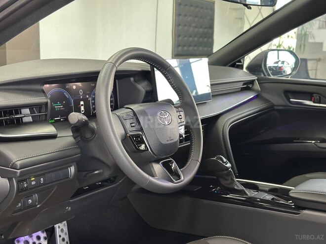 Toyota Camry-8