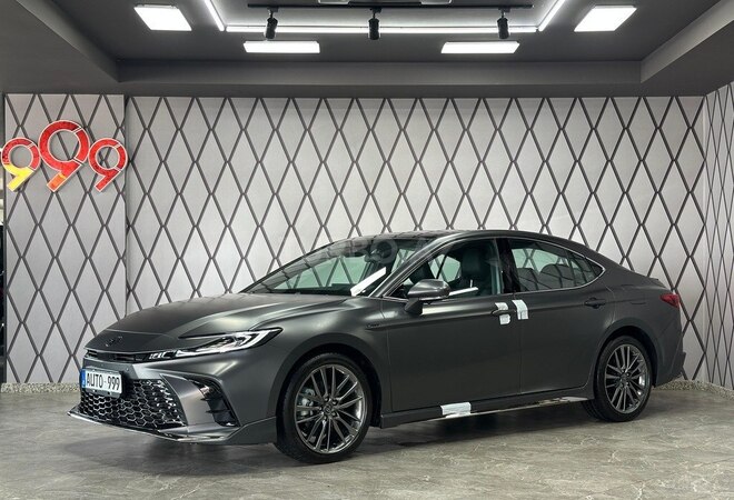 Toyota Camry-3