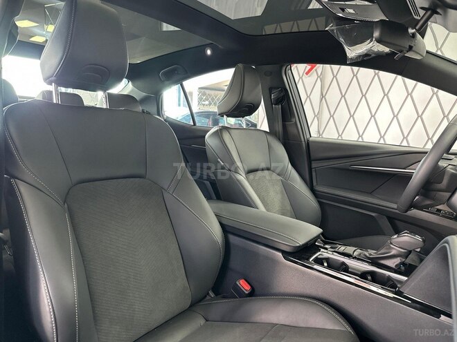 Toyota Camry-15