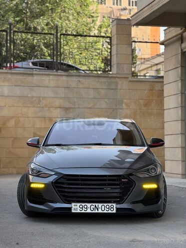Hyundai Elantra 2018, 140,013 km - 1.6 l - Bakı