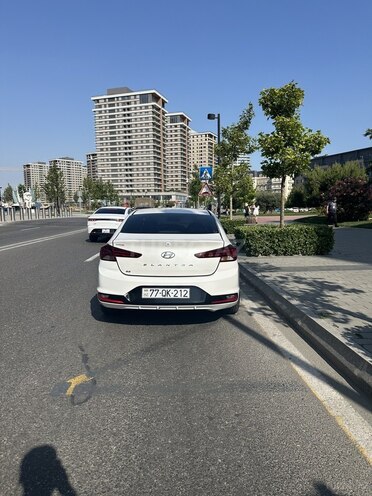 Hyundai Elantra 2019, 95,763 km - 2.0 l - Bakı