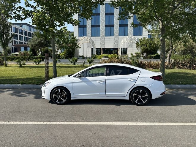 Hyundai Elantra 2019, 95,763 km - 2.0 l - Bakı