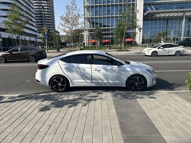 Hyundai Elantra 2019, 95,763 km - 2.0 l - Bakı
