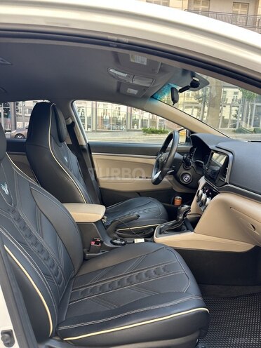 Hyundai Elantra 2019, 95,763 km - 2.0 l - Bakı